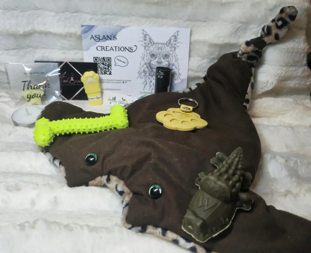 Box Noël Chien - RAYA - sonore "Bouloulou" | Marron - Léopard